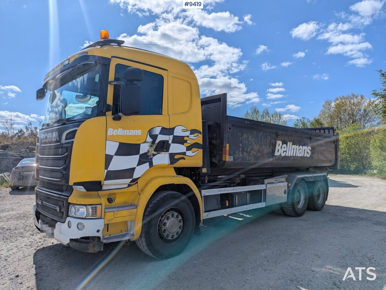 Hooklift Truck Scania R520 6x2 with flatbed - Camião polibenne: foto 1 Hooklift Truck Scania R520 6x2 with flatbed - Camião polibenne: foto 1