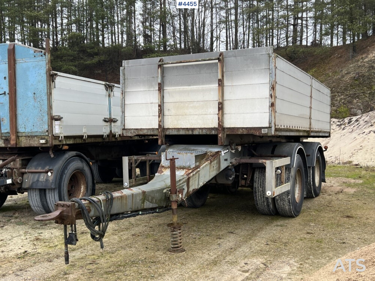 ILSBO T1-2K Trailer - Reboque plataforma/ Caixa aberta: foto 1 ILSBO T1-2K Trailer - Reboque plataforma/ Caixa aberta: foto 1
