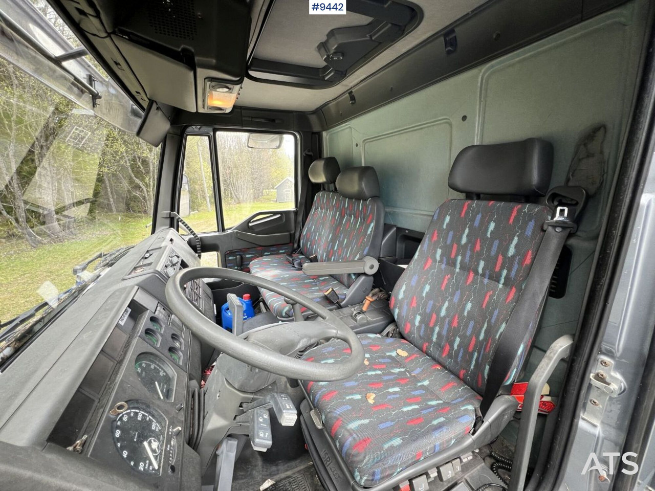 IVECO 85 E18 Box Truck with tail lift (VIDEO) - Camião furgão: foto 5 IVECO 85 E18 Box Truck with tail lift (VIDEO) - Camião furgão: foto 5