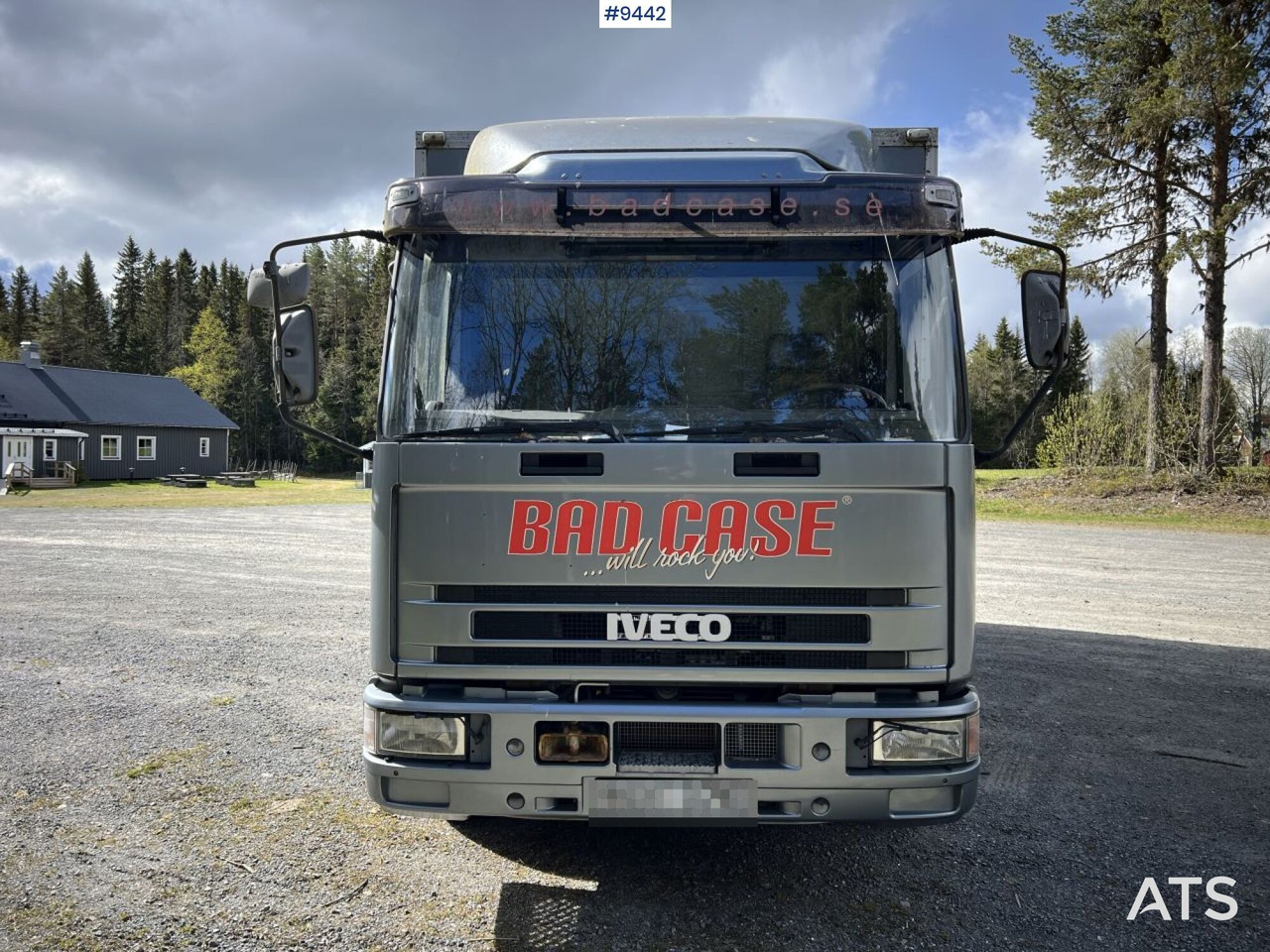 IVECO 85 E18 Box Truck with tail lift (VIDEO) - Camião furgão: foto 4 IVECO 85 E18 Box Truck with tail lift (VIDEO) - Camião furgão: foto 4