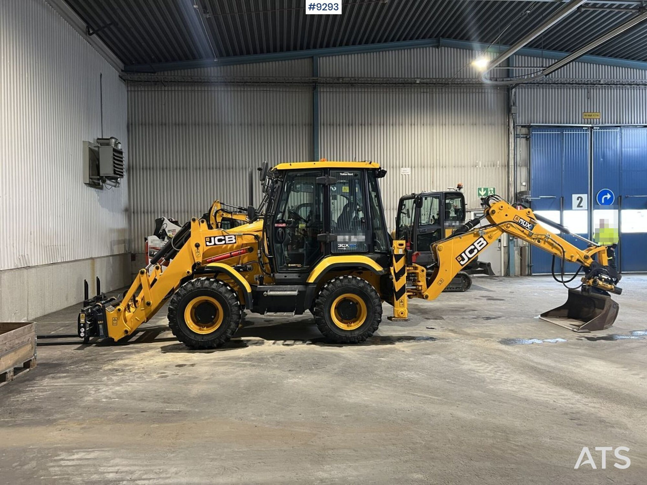 JCB 3CX Compact PRO Stage V Backhoe/Loader with only 1118 hours - Retroescavadeira: foto 1 JCB 3CX Compact PRO Stage V Backhoe/Loader with only 1118 hours - Retroescavadeira: foto 1
