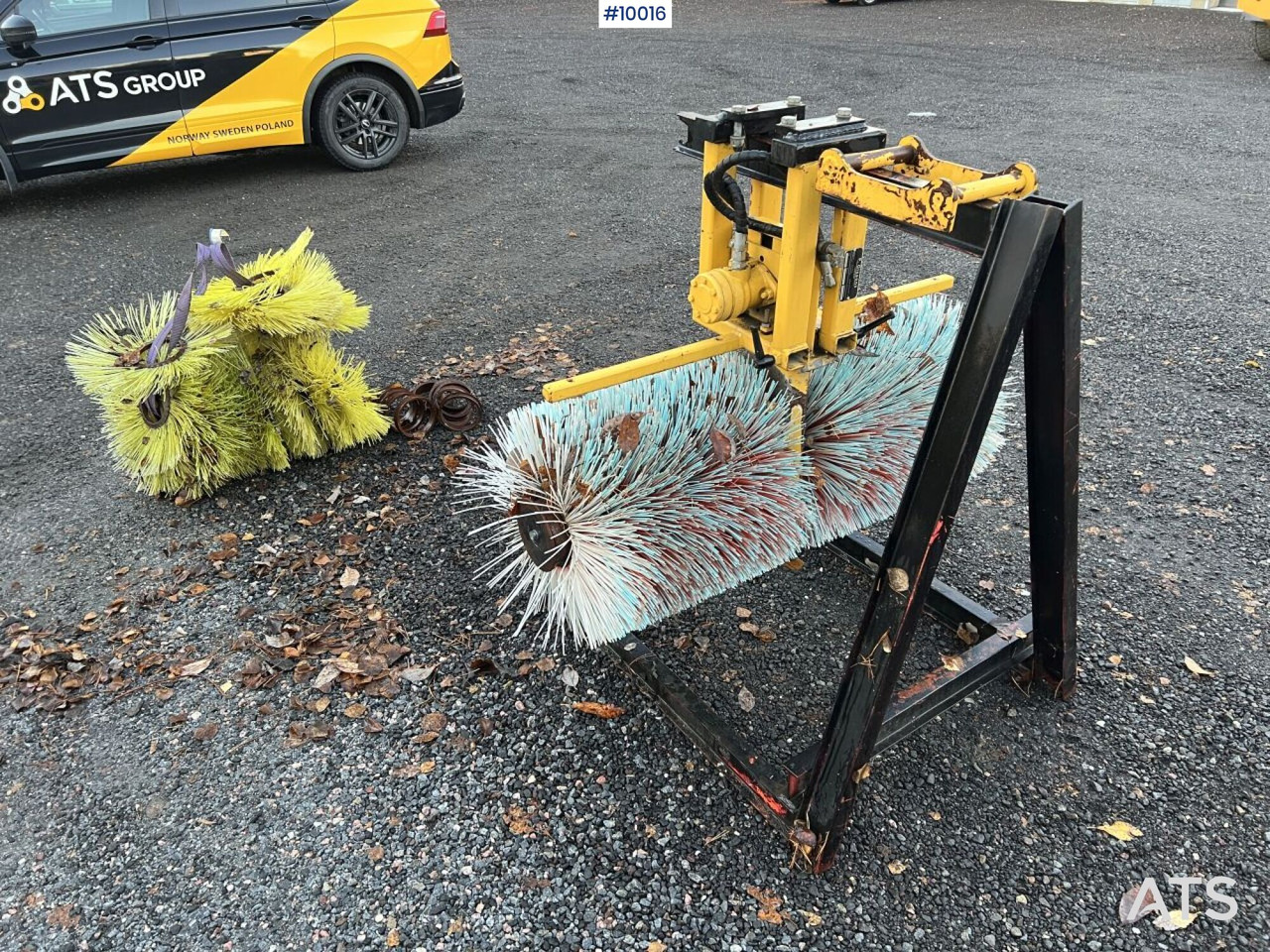 P.Olsson's sweeper for crane truck - Vassoura: foto 3 P.Olsson's sweeper for crane truck - Vassoura: foto 3