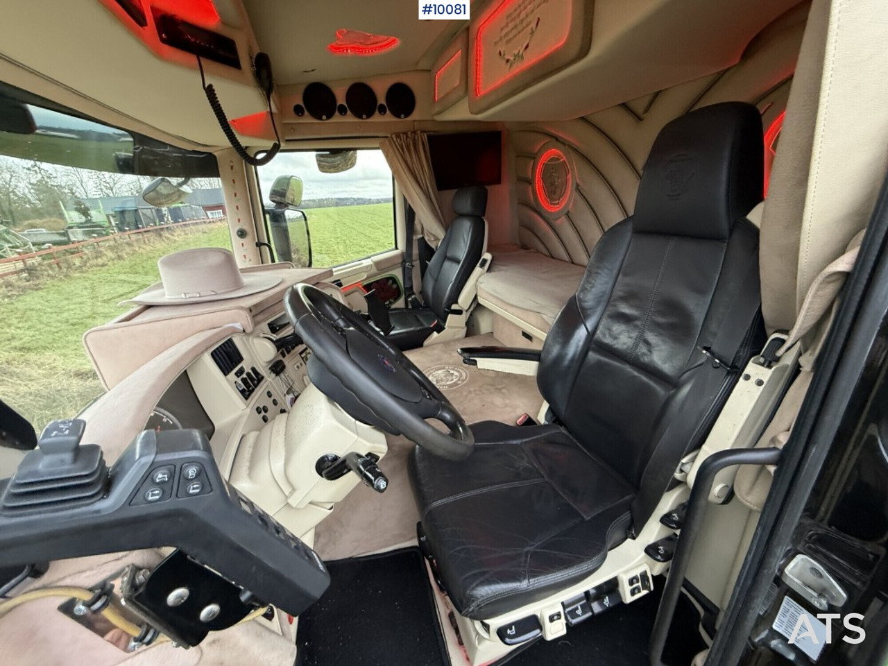 Caminhão tanque Scania G450 Hooklift Truck with tank body and tank trailer: foto 8 Caminhão tanque Scania G450 Hooklift Truck with tank body and tank trailer: foto 8