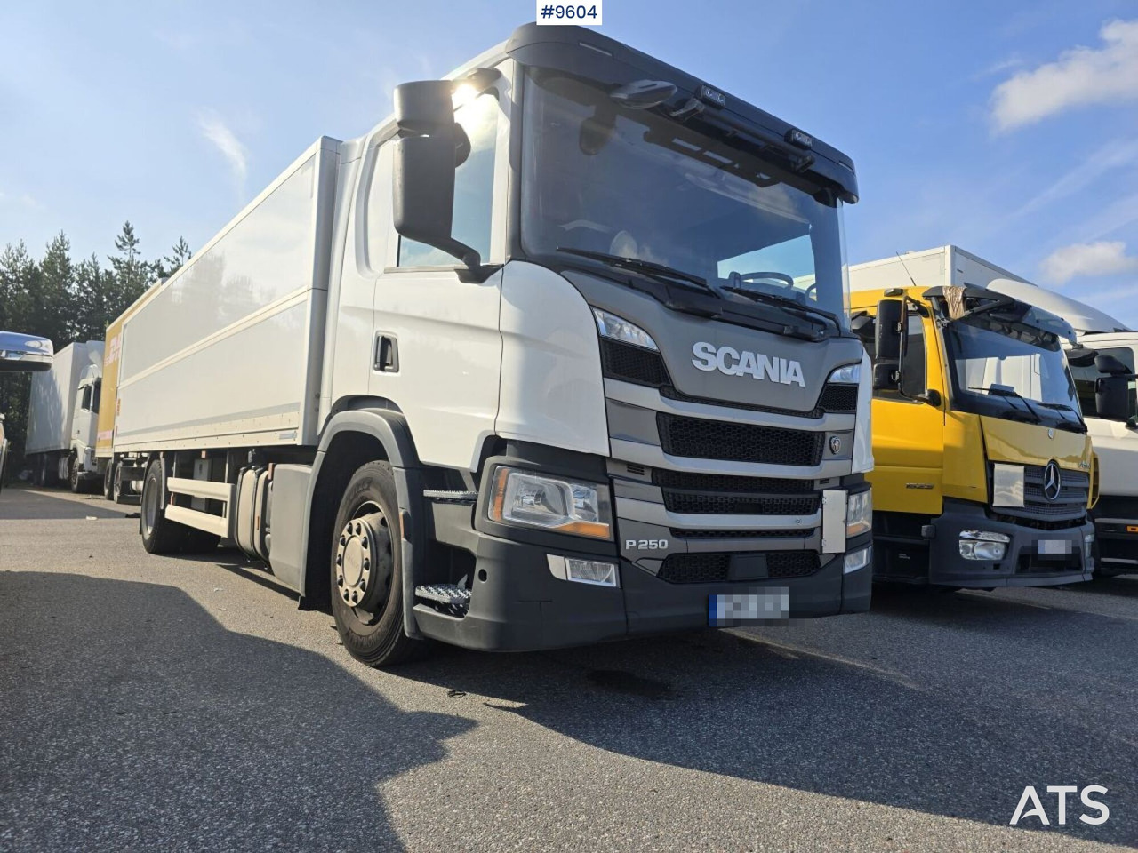 Scania P250 Liftable and lowerable body - Camião furgão: foto 2 Scania P250 Liftable and lowerable body - Camião furgão: foto 2