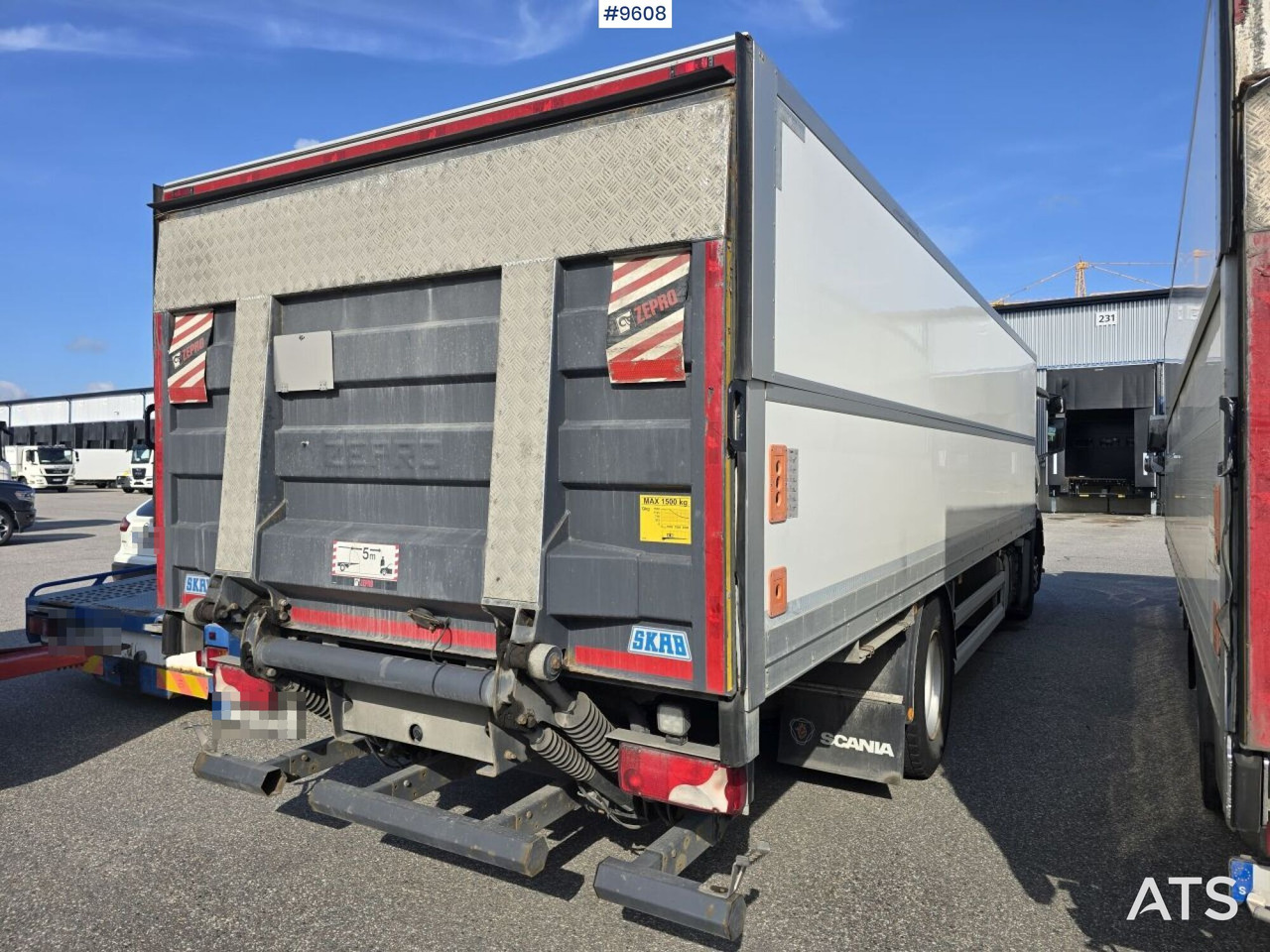 Scania P250 Liftable and lowerable body - Camião furgão: foto 3 Scania P250 Liftable and lowerable body - Camião furgão: foto 3