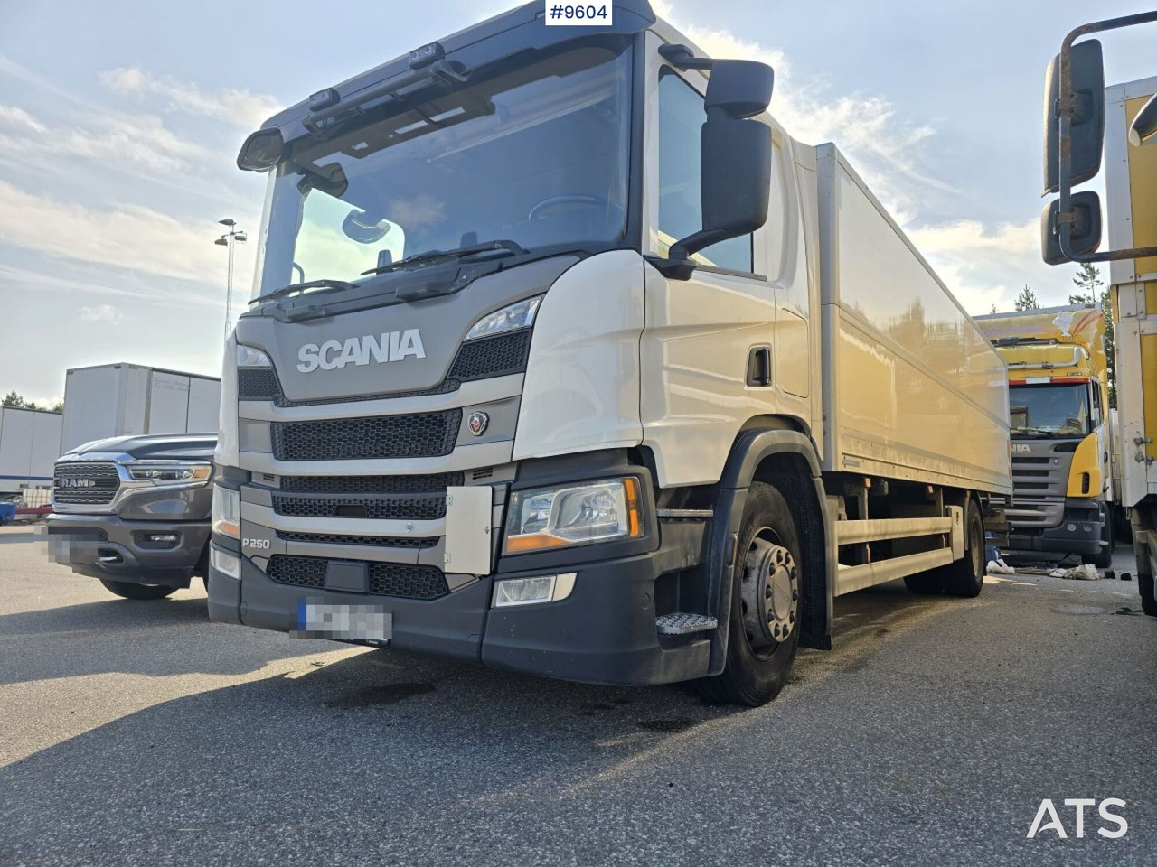 Scania P250 Liftable and lowerable body - Camião furgão: foto 1 Scania P250 Liftable and lowerable body - Camião furgão: foto 1