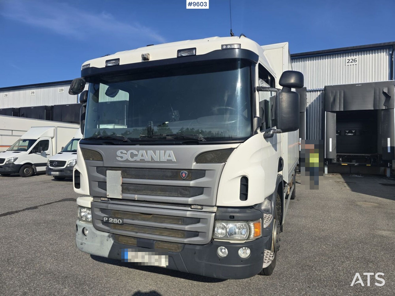 Scania P280 Skåpbil - Camião furgão: foto 3 Scania P280 Skåpbil - Camião furgão: foto 3