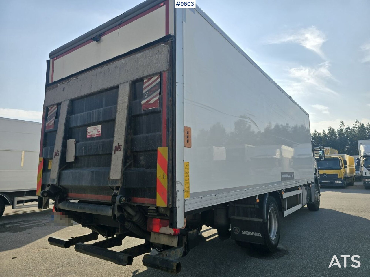 Scania P280 Skåpbil - Camião furgão: foto 4 Scania P280 Skåpbil - Camião furgão: foto 4