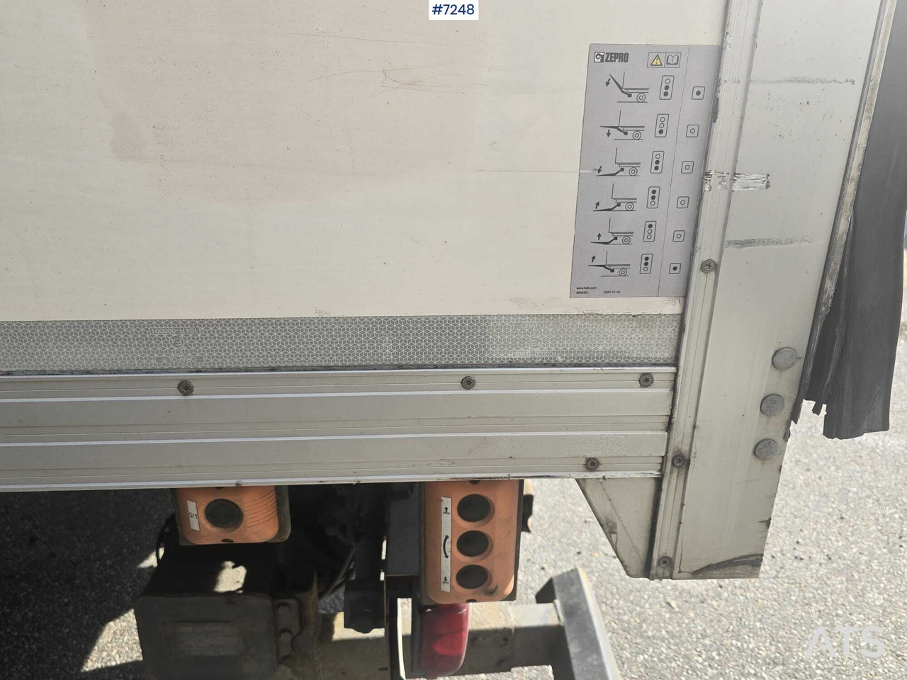 Scania P320 Box truck with tail lift - Camião furgão: foto 5 Scania P320 Box truck with tail lift - Camião furgão: foto 5