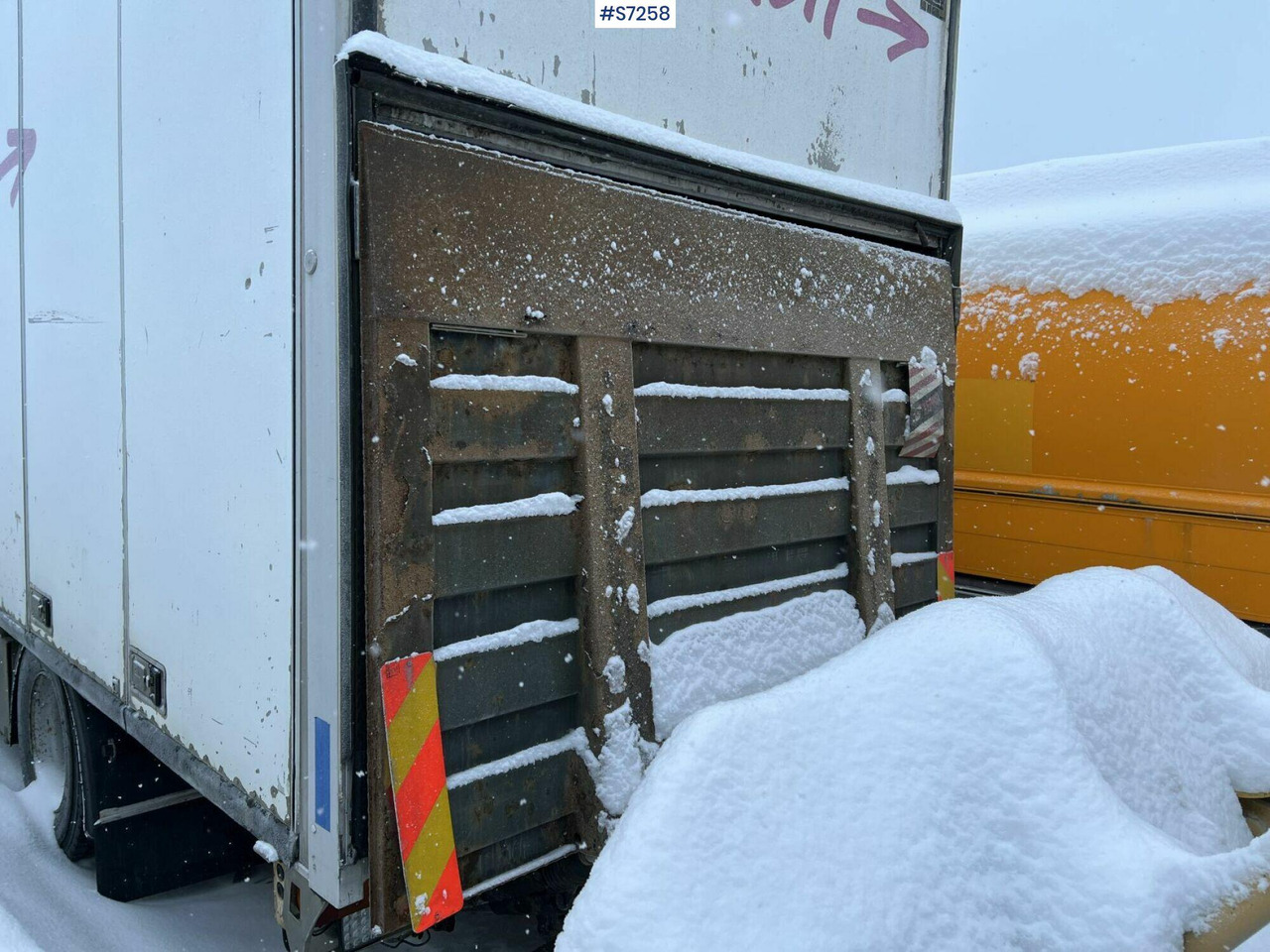 Leasing de  Scania P94 DB4x2NB260 Box truck Scania P94 DB4x2NB260 Box truck: foto 10
