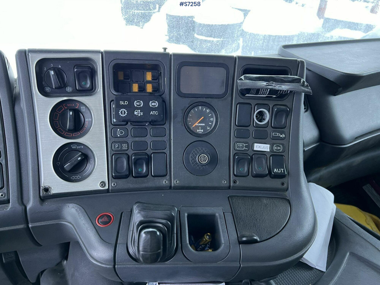 Leasing de  Scania P94 DB4x2NB260 Box truck Scania P94 DB4x2NB260 Box truck: foto 13