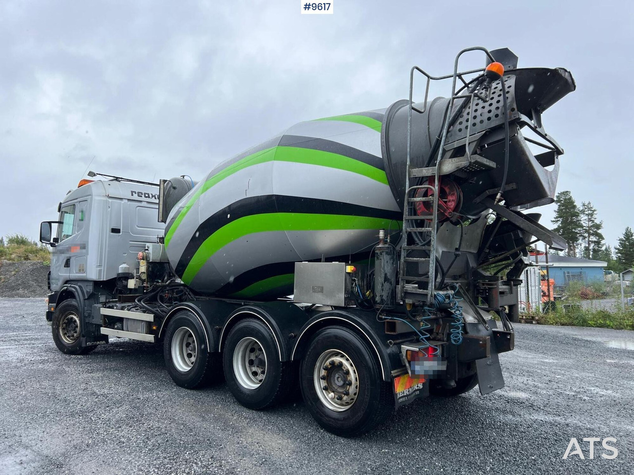 Scania R124 tridem with LAXO quick release / Concrete truck - Camião betoneira: foto 3 Scania R124 tridem with LAXO quick release / Concrete truck - Camião betoneira: foto 3
