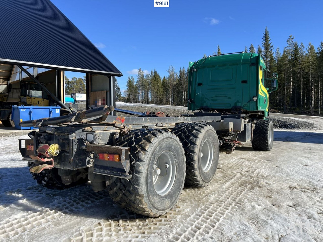 Scania R124 with cameleont quick lock, underbite and plow attachments - Camião chassi: foto 4 Scania R124 with cameleont quick lock, underbite and plow attachments - Camião chassi: foto 4