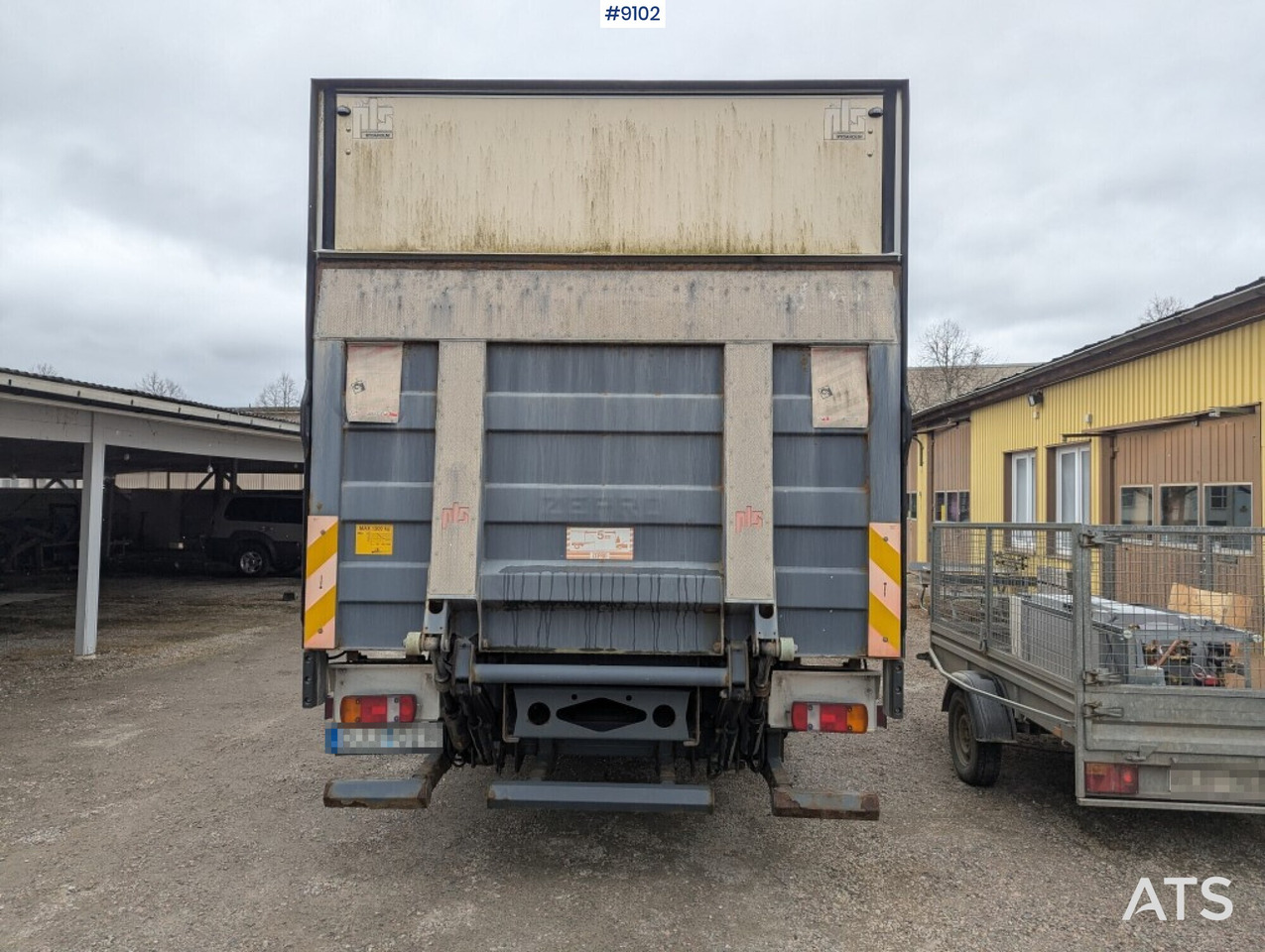 Camião furgão Skåpbil distribution Mercedes Benz 1224 L 4X2: foto 9