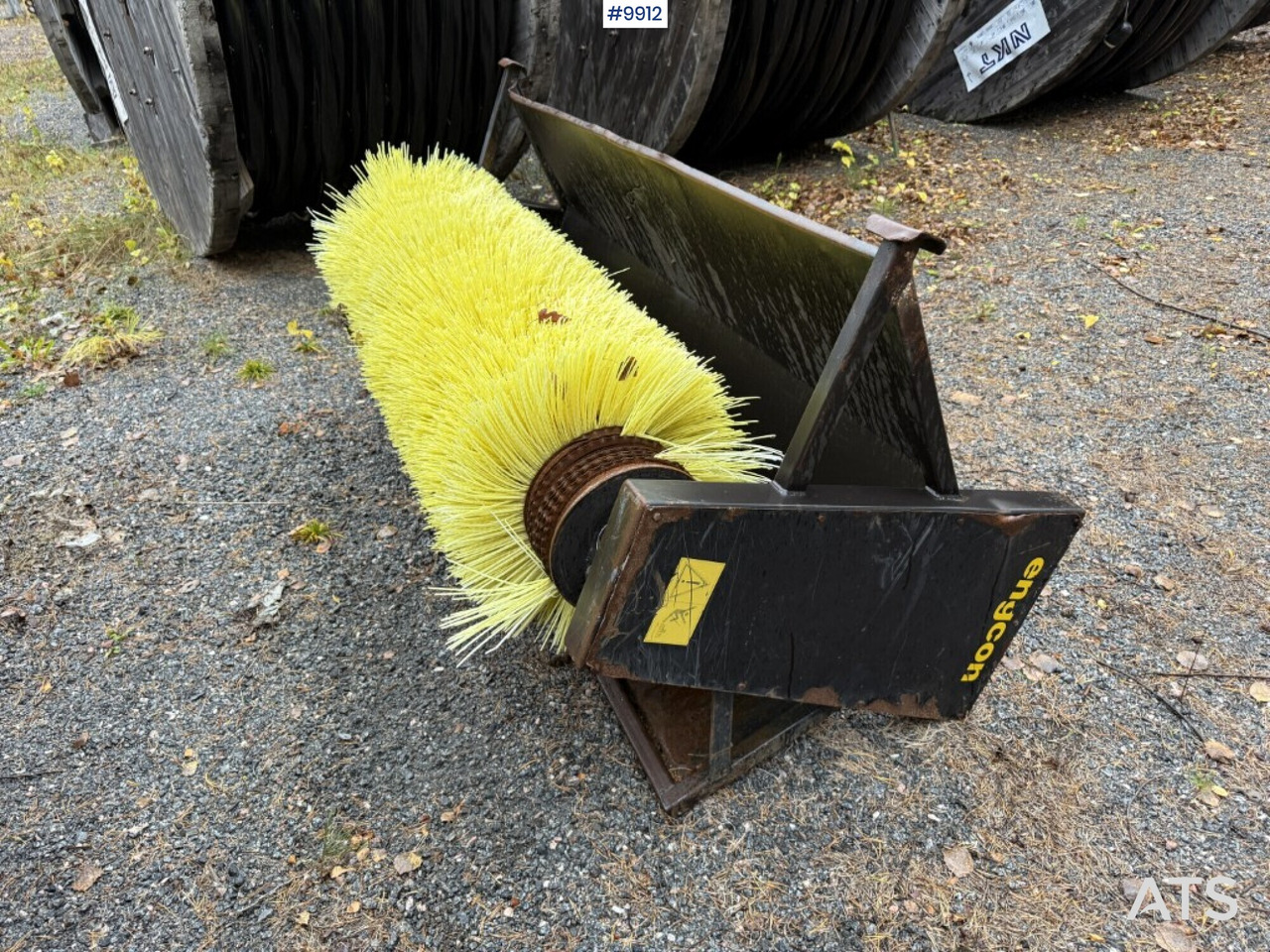 Sweeper Engcon SOP-SR1800-S60 - Vassoura: foto 1 Sweeper Engcon SOP-SR1800-S60 - Vassoura: foto 1