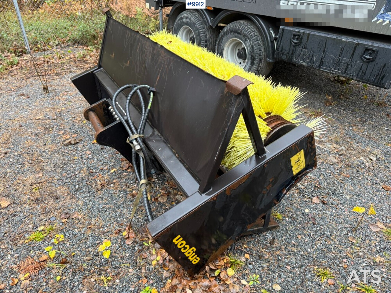 Sweeper Engcon SOP-SR1800-S60 - Vassoura: foto 3 Sweeper Engcon SOP-SR1800-S60 - Vassoura: foto 3