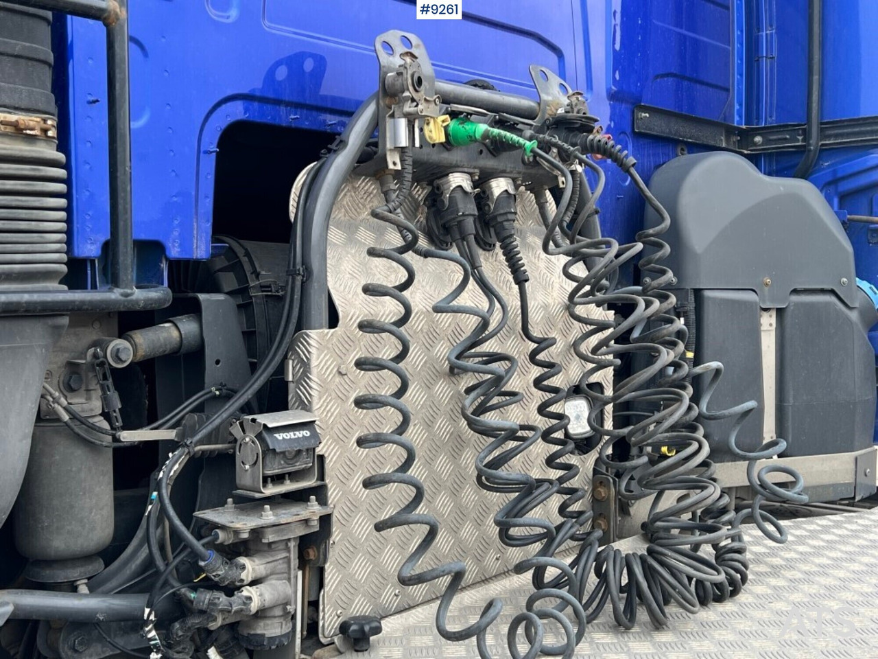 Tractor Newly inspected tractor unit VOLVO FH 62 TT - VIDEO: foto 7