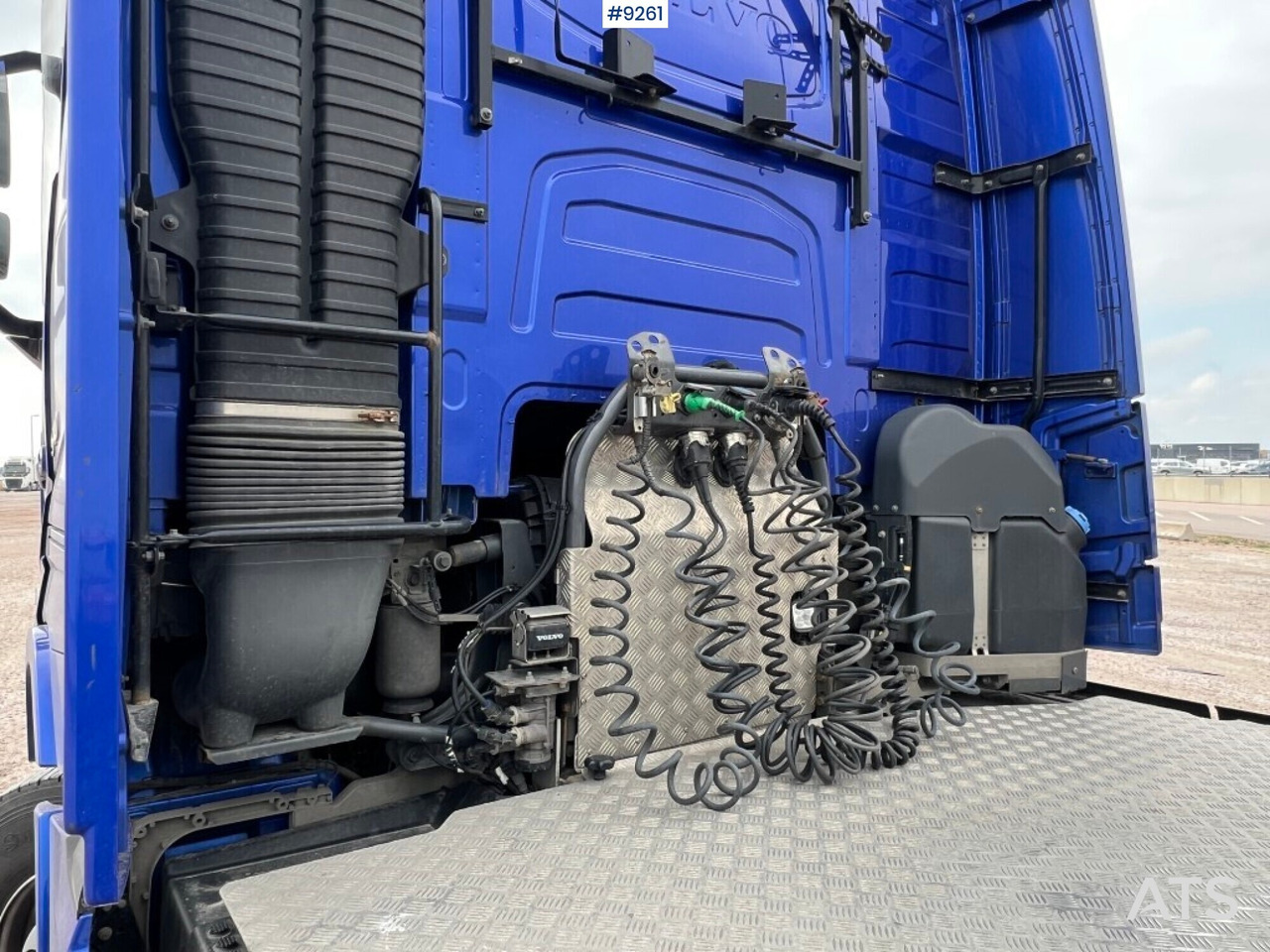 Tractor Newly inspected tractor unit VOLVO FH 62 TT - VIDEO: foto 16