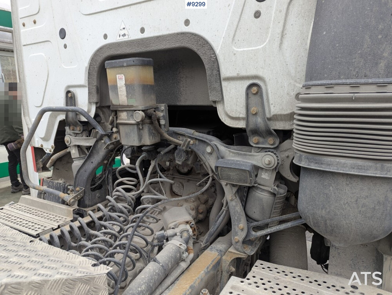 Tractor Tractor Unit Mercedes-Benz Arocs 3351 6x4 with tipper trailer: foto 21 Tractor Tractor Unit Mercedes-Benz Arocs 3351 6x4 with tipper trailer: foto 21