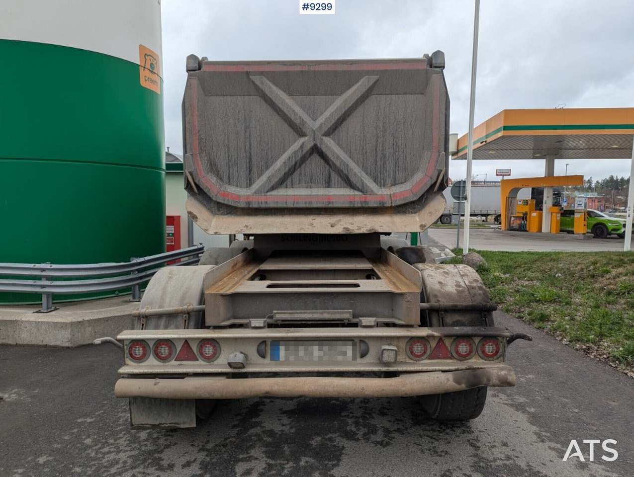 Tractor Tractor Unit Mercedes-Benz Arocs 3351 6x4 with tipper trailer: foto 10 Tractor Tractor Unit Mercedes-Benz Arocs 3351 6x4 with tipper trailer: foto 10