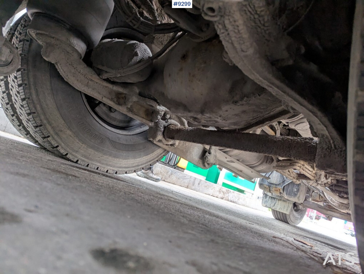 Tractor Tractor Unit Mercedes-Benz Arocs 3351 6x4 with tipper trailer: foto 17 Tractor Tractor Unit Mercedes-Benz Arocs 3351 6x4 with tipper trailer: foto 17