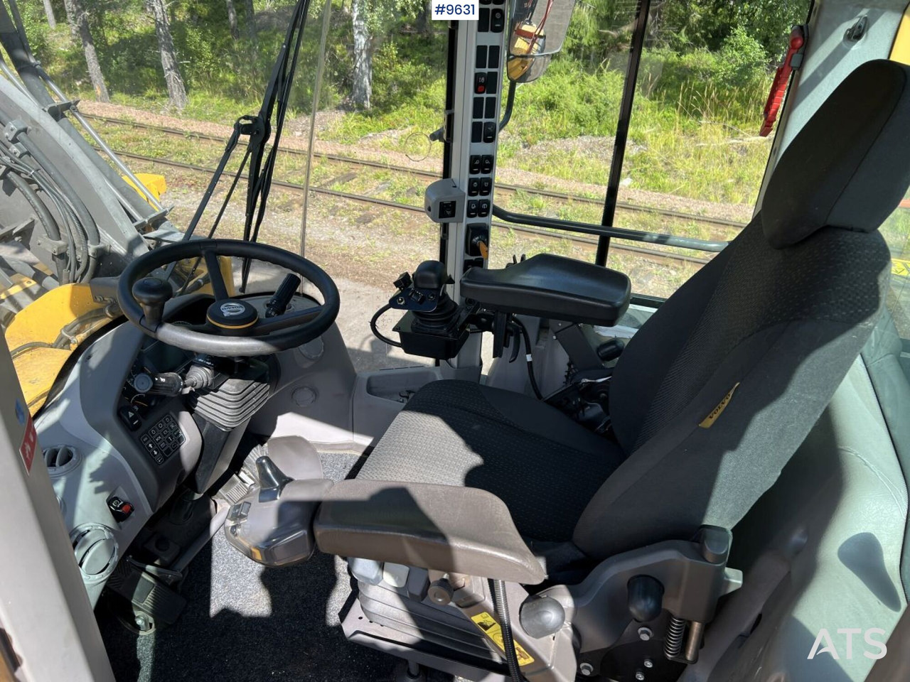 VOLVO L180H HL (SEE VIDEO) - Pá carregadora de rodas: foto 5 VOLVO L180H HL (SEE VIDEO) - Pá carregadora de rodas: foto 5