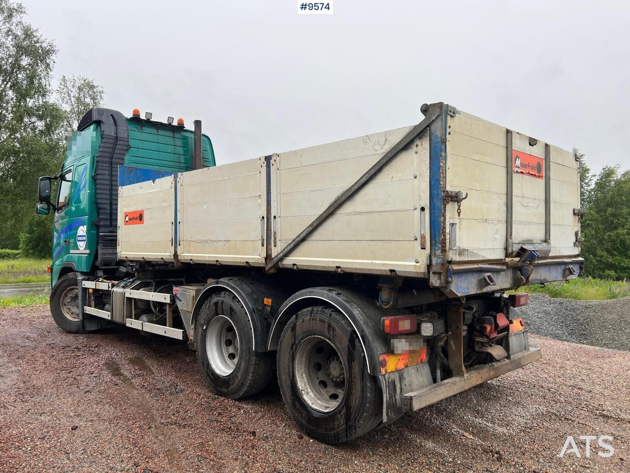 Volvo FH 520 6X4 Quick lock with flatbed - Camião de caixa aberta/ Plataforma: foto 3 Volvo FH 520 6X4 Quick lock with flatbed - Camião de caixa aberta/ Plataforma: foto 3
