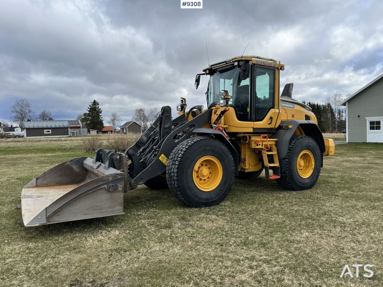Volvo L60 H Wheel loader with grading bucket (VIDEO) - Pá carregadora de rodas: foto 1 Volvo L60 H Wheel loader with grading bucket (VIDEO) - Pá carregadora de rodas: foto 1
