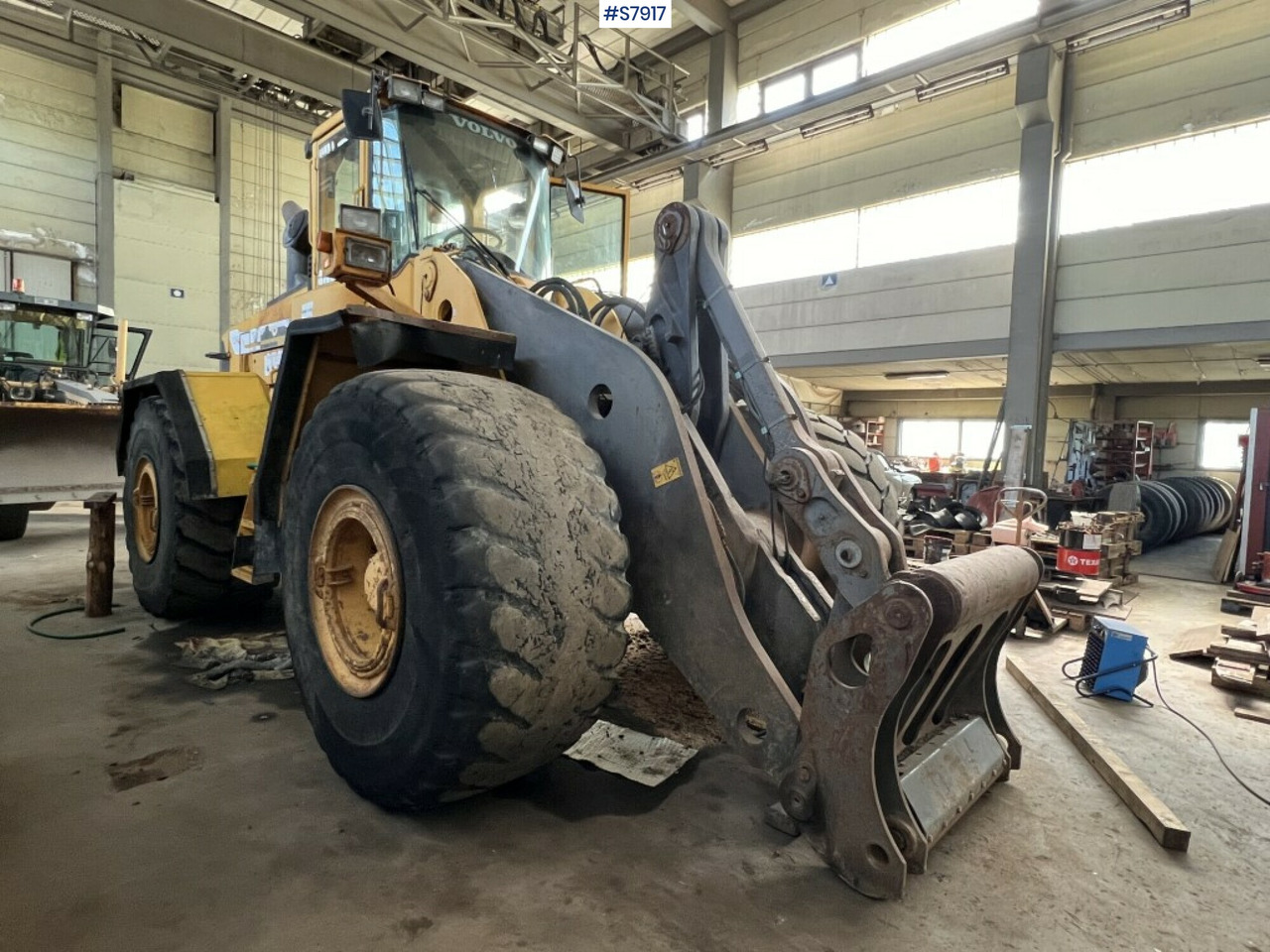 Wheel loader, Volvo L220 D - Pá carregadora de rodas: foto 1 Wheel loader, Volvo L220 D - Pá carregadora de rodas: foto 1