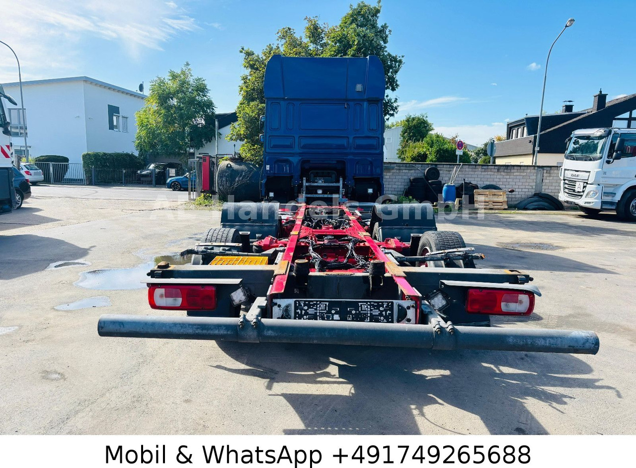 DAF XF 480 SSC LL BDF *Retarder/Lenk+Lift/ACC/2xTank - Camião transportador de contêineres/ Caixa móvel: foto 4 DAF XF 480 SSC LL BDF *Retarder/Lenk+Lift/ACC/2xTank - Camião transportador de contêineres/ Caixa móvel: foto 4