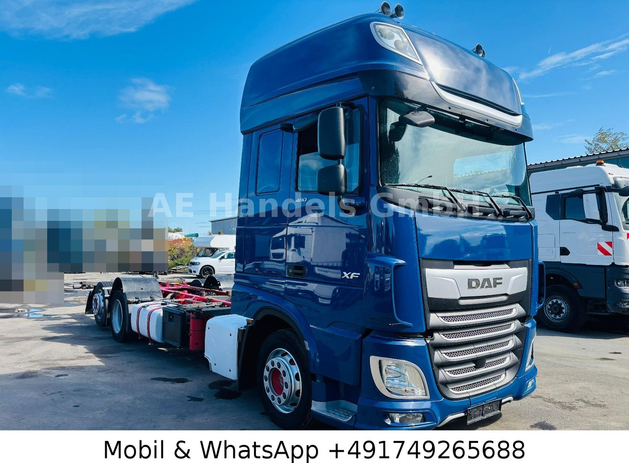 DAF XF 480 SSC LL BDF *Retarder/Lenk+Lift/ACC/2xTank - Camião transportador de contêineres/ Caixa móvel: foto 1 DAF XF 480 SSC LL BDF *Retarder/Lenk+Lift/ACC/2xTank - Camião transportador de contêineres/ Caixa móvel: foto 1