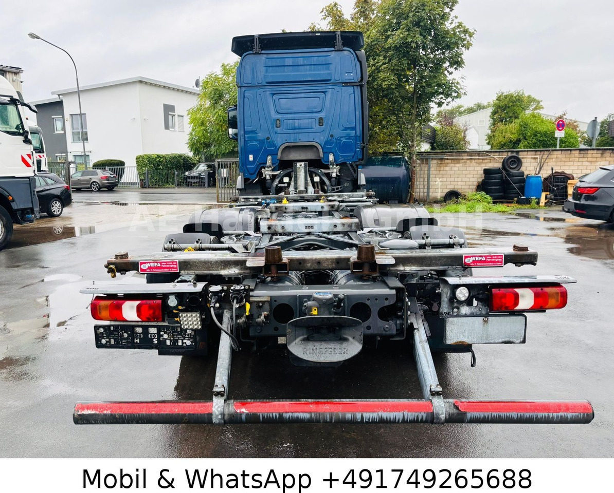 Mercedes-Benz Actros IV 2542 L StreamSpace BDF *Retarder/Lift - Camião transportador de contêineres/ Caixa móvel: foto 4 Mercedes-Benz Actros IV 2542 L StreamSpace BDF *Retarder/Lift - Camião transportador de contêineres/ Caixa móvel: foto 4