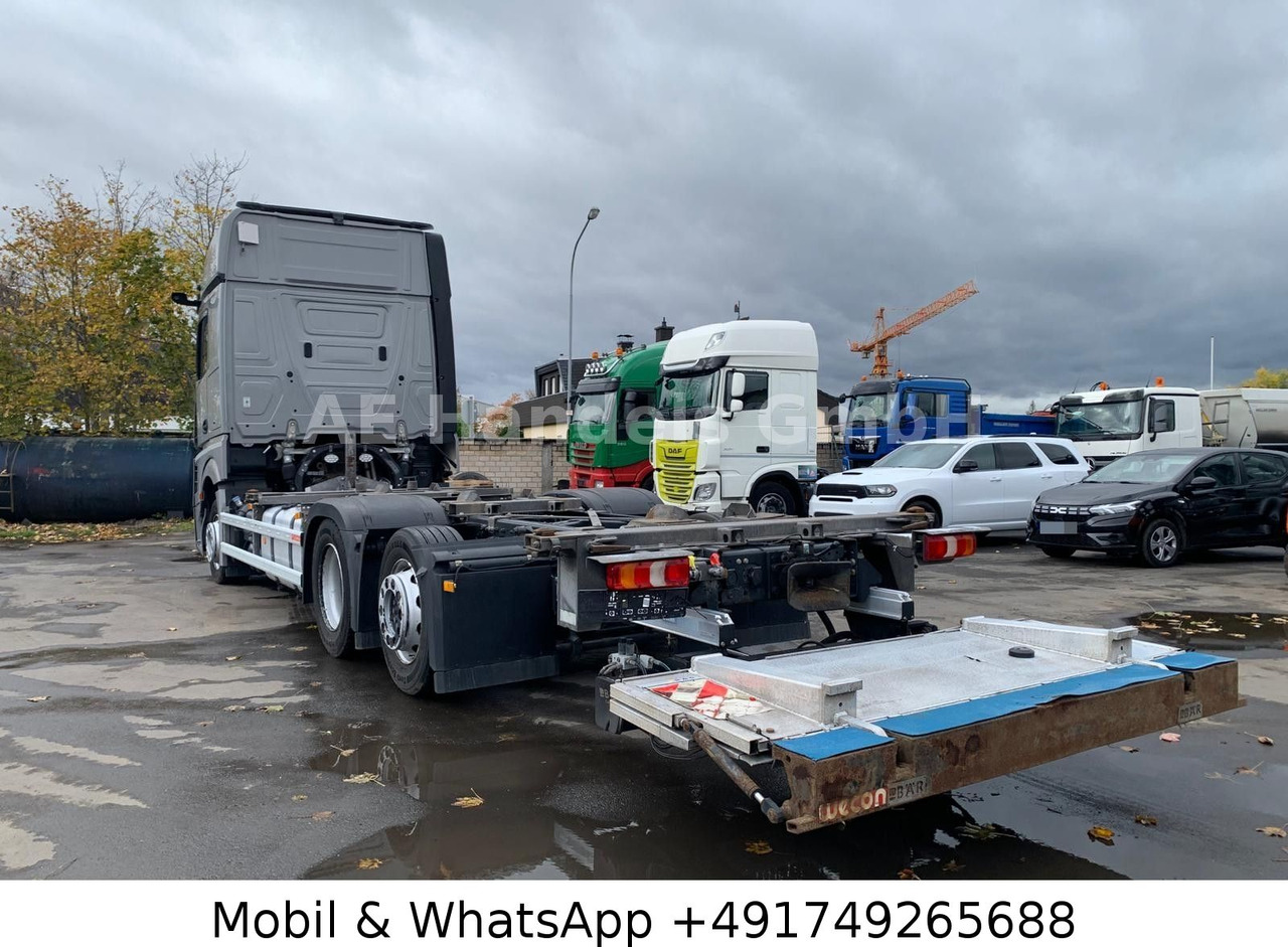 Mercedes-Benz Actros V 2545 BigSpace LL*Retarder/LBW/Lenk+Lift - Camião transportador de contêineres/ Caixa móvel: foto 4 Mercedes-Benz Actros V 2545 BigSpace LL*Retarder/LBW/Lenk+Lift - Camião transportador de contêineres/ Caixa móvel: foto 4