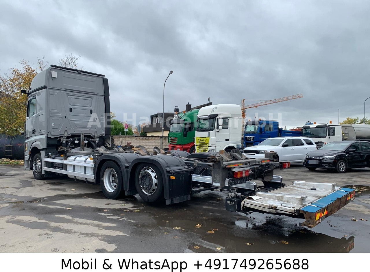 Mercedes-Benz Actros V 2545 BigSpace LL*Retarder/LBW/Lenk+Lift - Camião transportador de contêineres/ Caixa móvel: foto 2 Mercedes-Benz Actros V 2545 BigSpace LL*Retarder/LBW/Lenk+Lift - Camião transportador de contêineres/ Caixa móvel: foto 2
