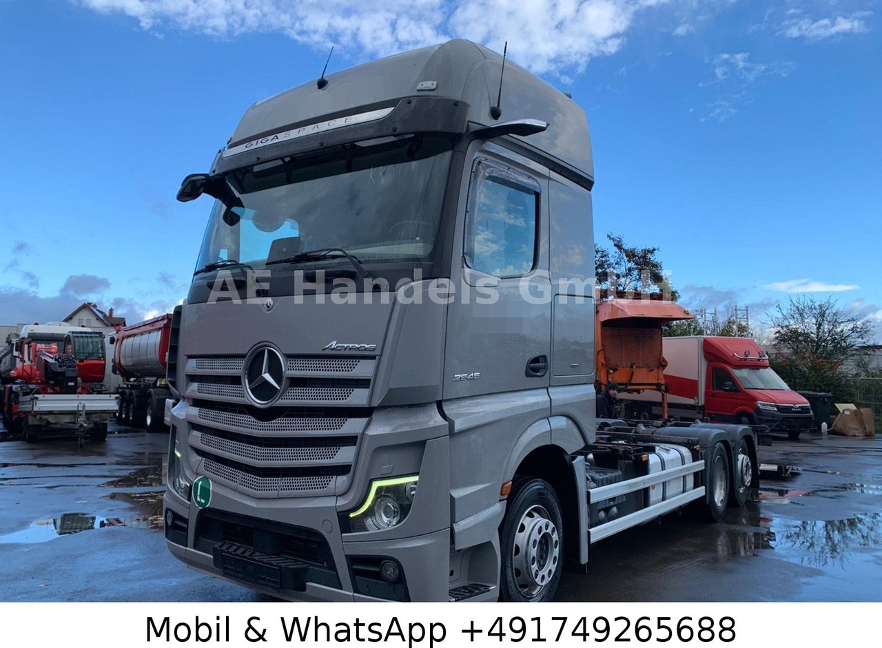 Mercedes-Benz Actros V 2545 BigSpace LL*Retarder/LBW/Lenk+Lift - Camião transportador de contêineres/ Caixa móvel: foto 1 Mercedes-Benz Actros V 2545 BigSpace LL*Retarder/LBW/Lenk+Lift - Camião transportador de contêineres/ Caixa móvel: foto 1