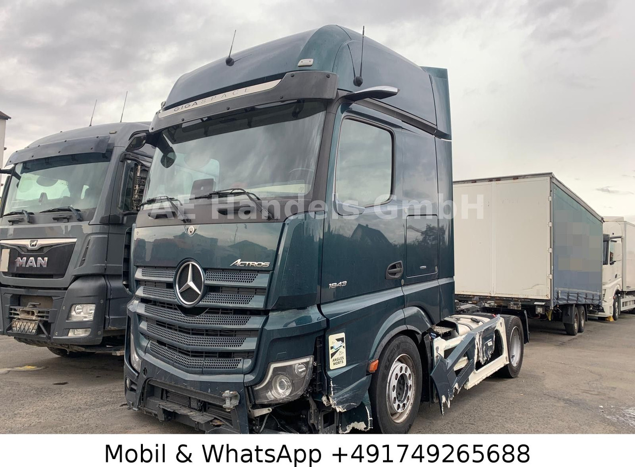 Mercedes-Benz Actros V 1843 L LL LowDeck *Retarder/ACC/2xTank - Tractor: foto 1 Mercedes-Benz Actros V 1843 L LL LowDeck *Retarder/ACC/2xTank - Tractor: foto 1