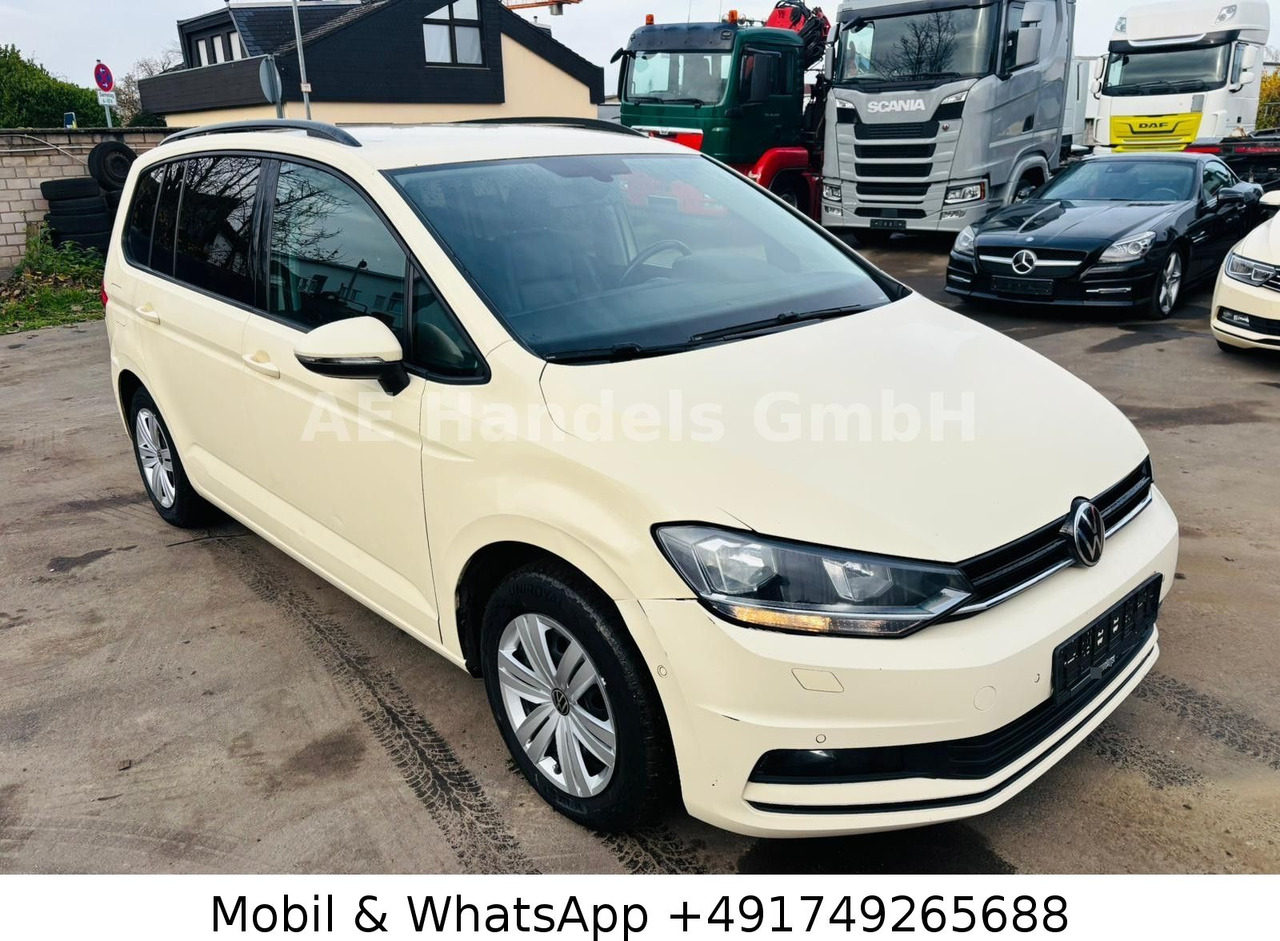 Volkswagen Touran 2.0 TDI DSG *7Sitzer/Eletr.Heckklape/Temp - Furgão de passageiros: foto 1 Volkswagen Touran 2.0 TDI DSG *7Sitzer/Eletr.Heckklape/Temp - Furgão de passageiros: foto 1