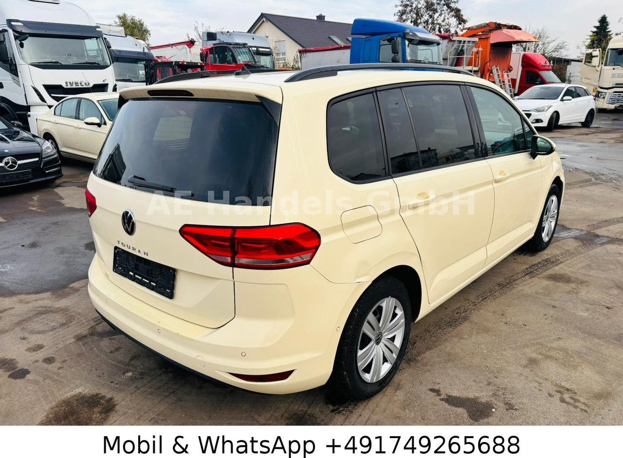 Volkswagen Touran 2.0 TDI DSG *7Sitzer/Eletr.Heckklape/Temp - Furgão de passageiros: foto 3 Volkswagen Touran 2.0 TDI DSG *7Sitzer/Eletr.Heckklape/Temp - Furgão de passageiros: foto 3