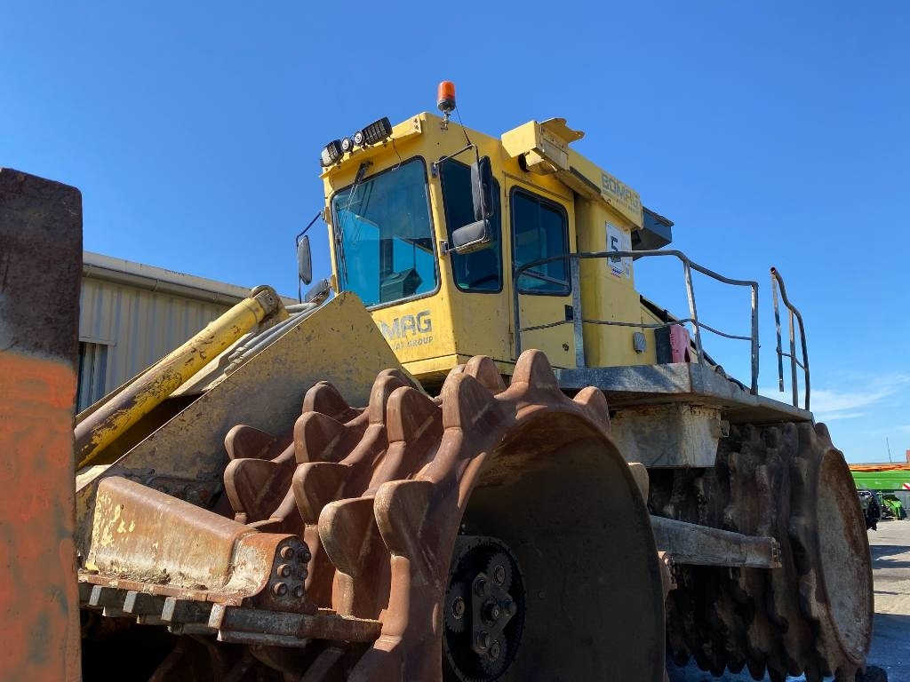 Compactadora de percussão Bomag 1172 RB-2 1er Main / Origine Française: foto 25