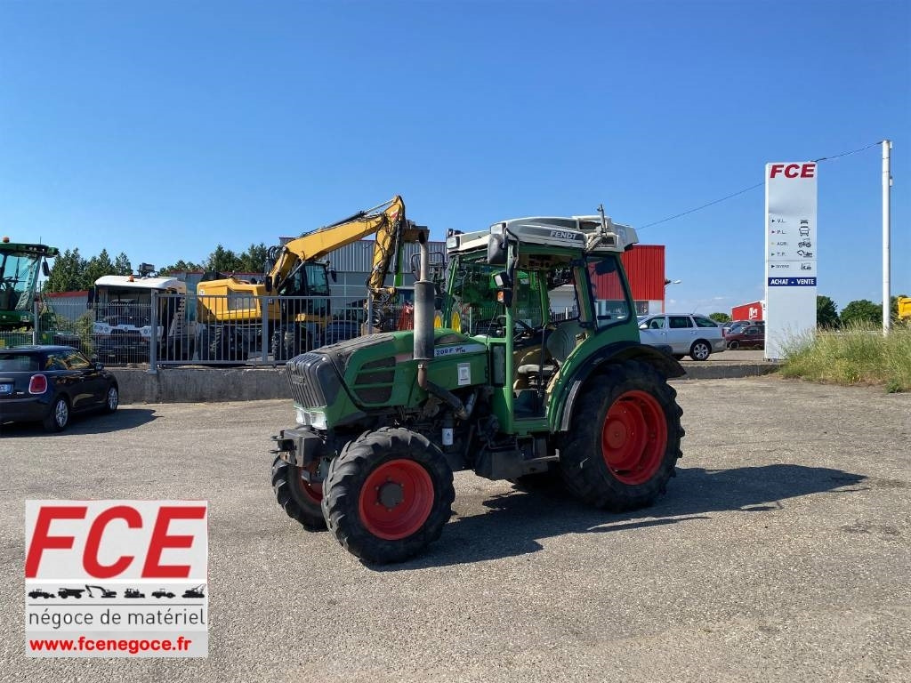 Fendt 209F Vario TMS 1er Main endommagé - Trator: foto 1 Fendt 209F Vario TMS 1er Main endommagé - Trator: foto 1