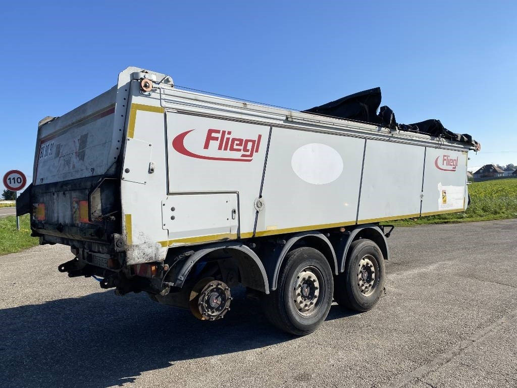 Fliegl THERMO ASS372/Asphalt-Profi endommagée  - Semi-reboque basculante: foto 4 Fliegl THERMO ASS372/Asphalt-Profi endommagée  - Semi-reboque basculante: foto 4