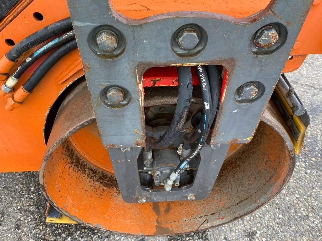 Compactador de asfalto Hamm HD 12 a réparer /Machine d'origine Française: foto 44