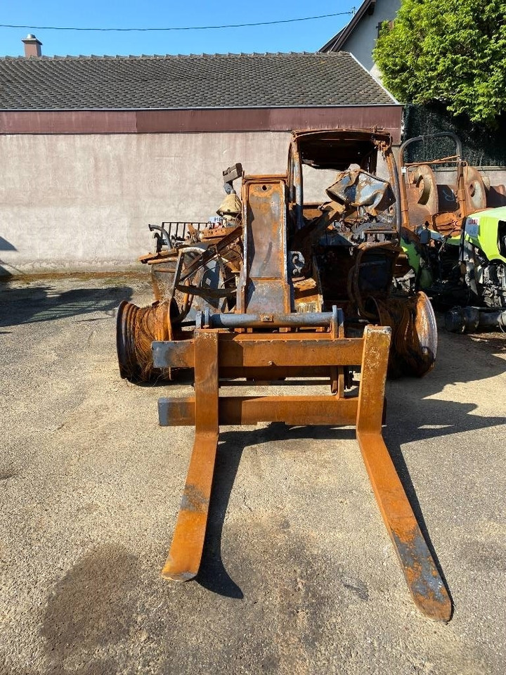 Manitou MLT 737 endommagé - Empilhador telescópico: foto 2 Manitou MLT 737 endommagé - Empilhador telescópico: foto 2