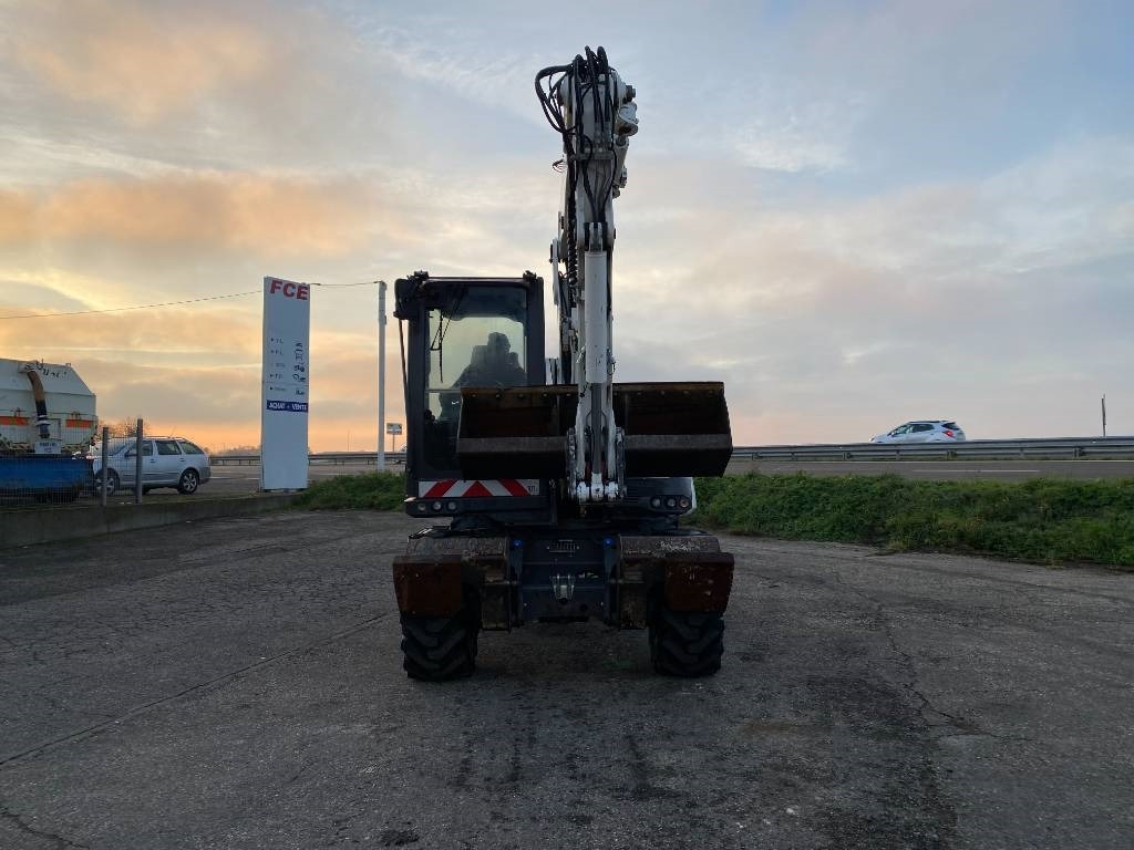 Mecalac 12MTX 1er Main/Certificat CE endommagée - Escavadeira de rodas: foto 2 Mecalac 12MTX 1er Main/Certificat CE endommagée - Escavadeira de rodas: foto 2