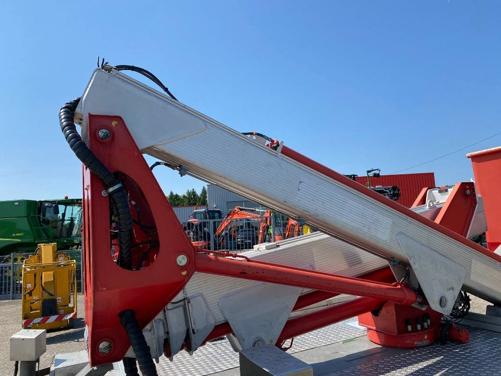 Caminhão com plataforma aérea Multitel Nacelle Multitel MX 200 A réviser: foto 13 Caminhão com plataforma aérea Multitel Nacelle Multitel MX 200 A réviser: foto 13