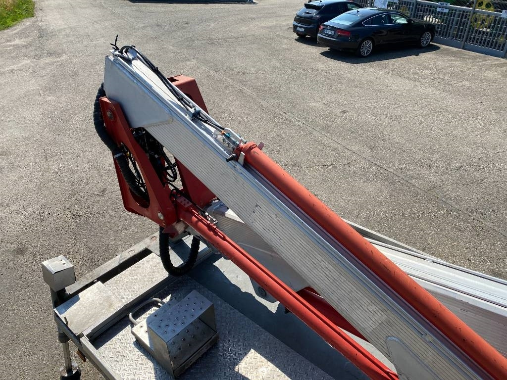 Caminhão com plataforma aérea Multitel Nacelle Multitel MX 200 A réviser: foto 39 Caminhão com plataforma aérea Multitel Nacelle Multitel MX 200 A réviser: foto 39