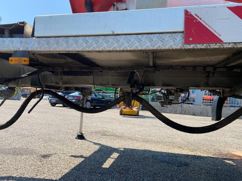 Caminhão com plataforma aérea Multitel Nacelle Multitel MX 200 A réviser: foto 16 Caminhão com plataforma aérea Multitel Nacelle Multitel MX 200 A réviser: foto 16