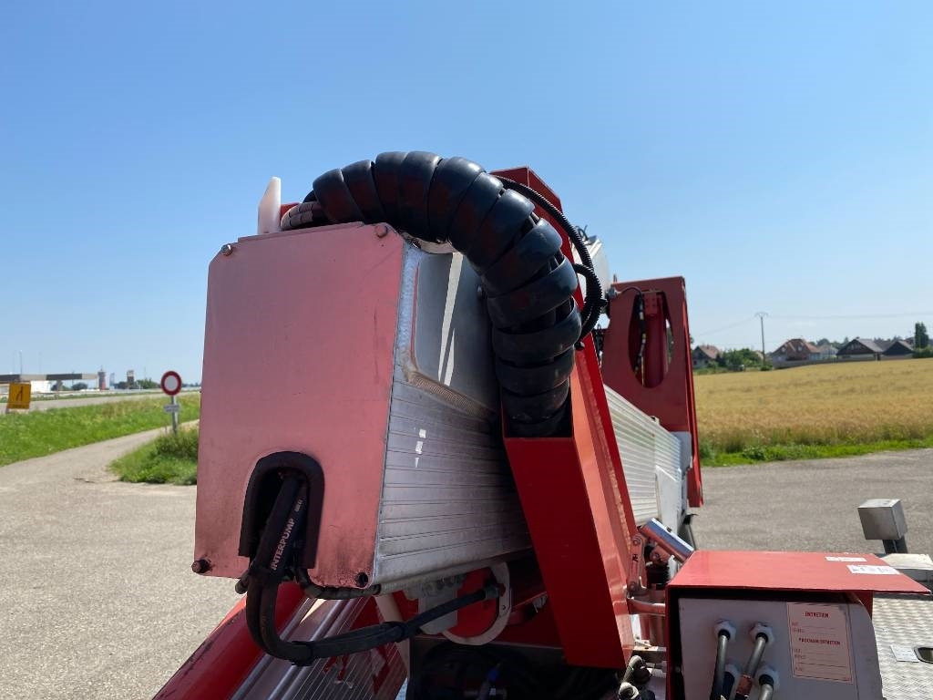 Caminhão com plataforma aérea Multitel Nacelle Multitel MX 200 A réviser: foto 48 Caminhão com plataforma aérea Multitel Nacelle Multitel MX 200 A réviser: foto 48