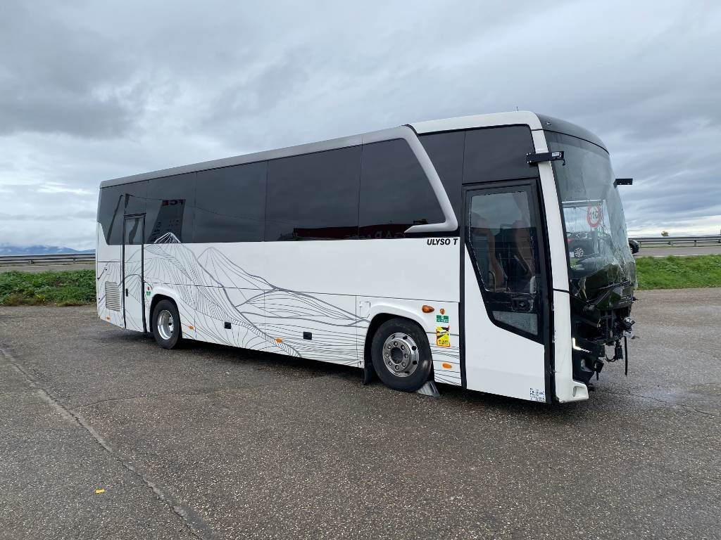 Otokar ULYSO-T Cummins e6/316Ps endommagé - Autocarro: foto 3 Otokar ULYSO-T Cummins e6/316Ps endommagé - Autocarro: foto 3