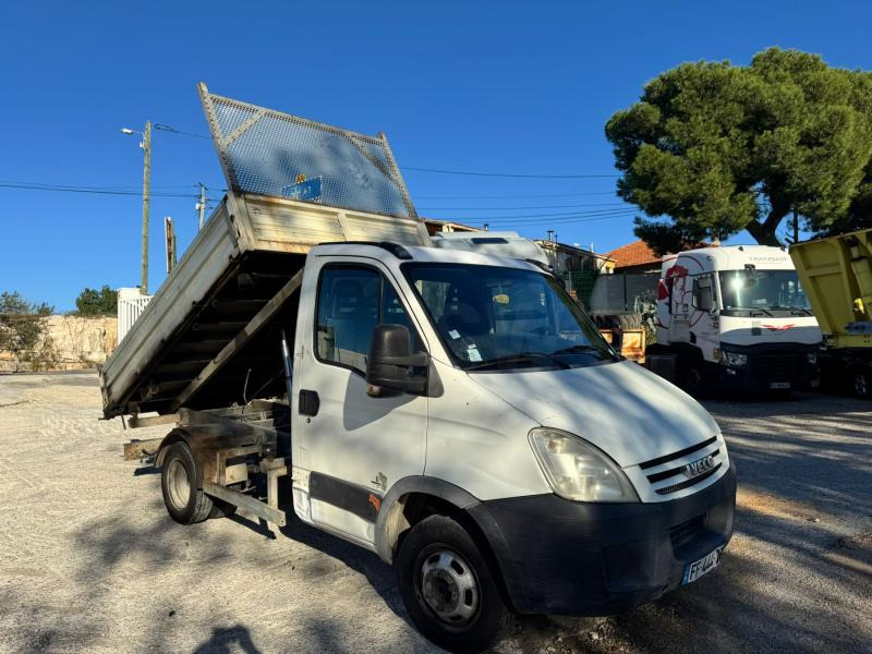 Iveco Daily 35C15 - Carrinha basculante: foto 1 Iveco Daily 35C15 - Carrinha basculante: foto 1